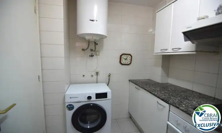 Kitchen of Flat for sale in Roses  with Heating, Private garden and Terrace
