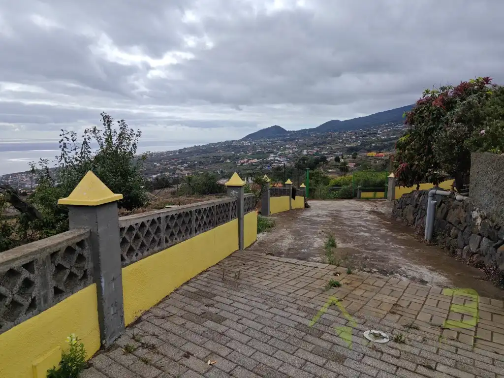 Vista exterior de Casa o chalet en venta en Breña Alta