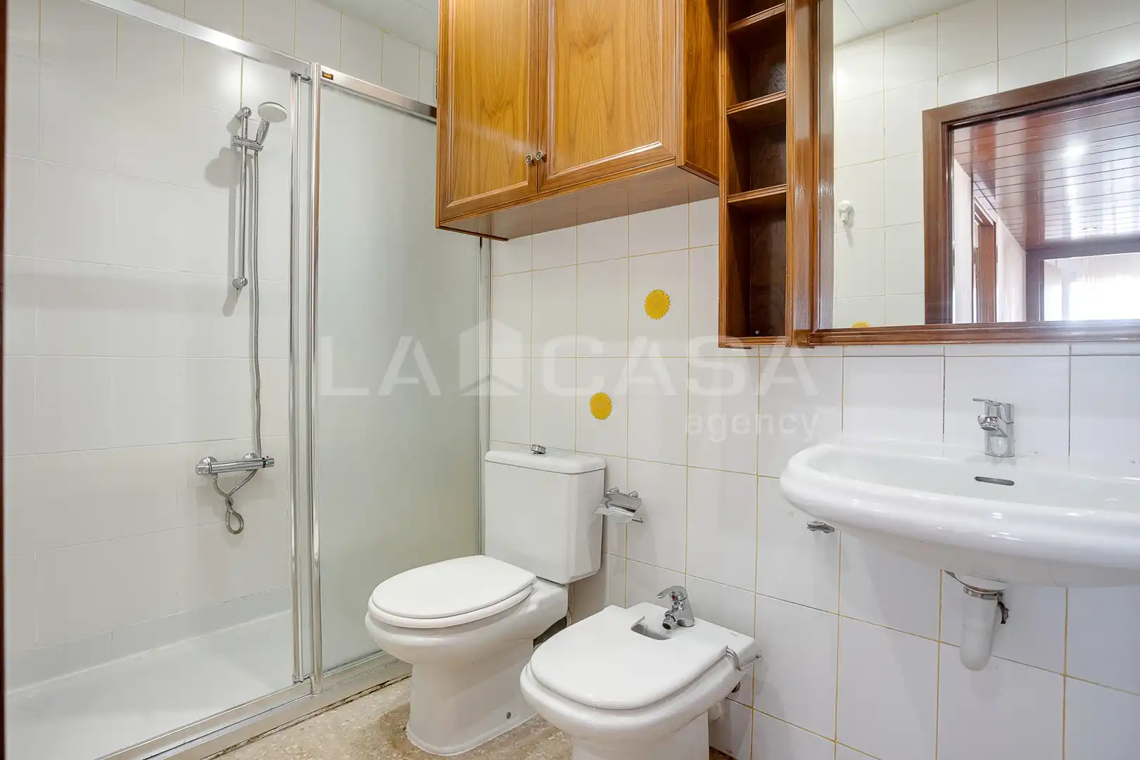 Baño de Piso en venta en Barcelona con Calefacción y Balcón