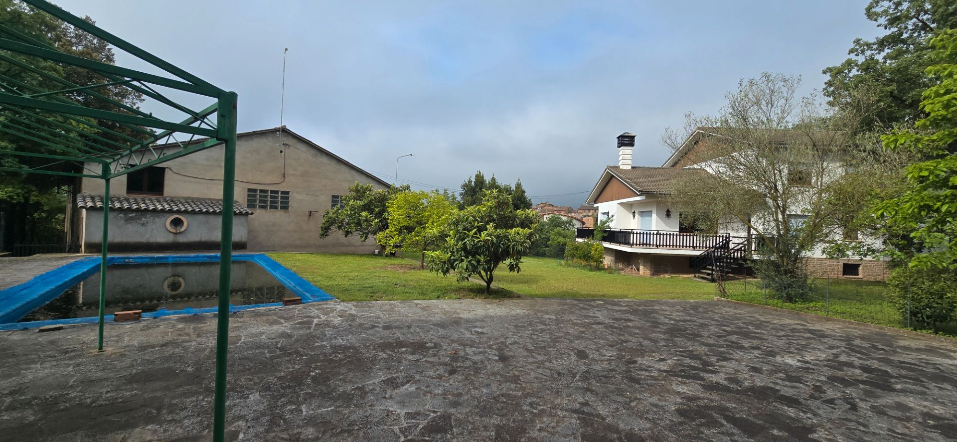 Vista exterior de Finca rústica en venta en Lluçà con Calefacción, Jardín privado y Terraza