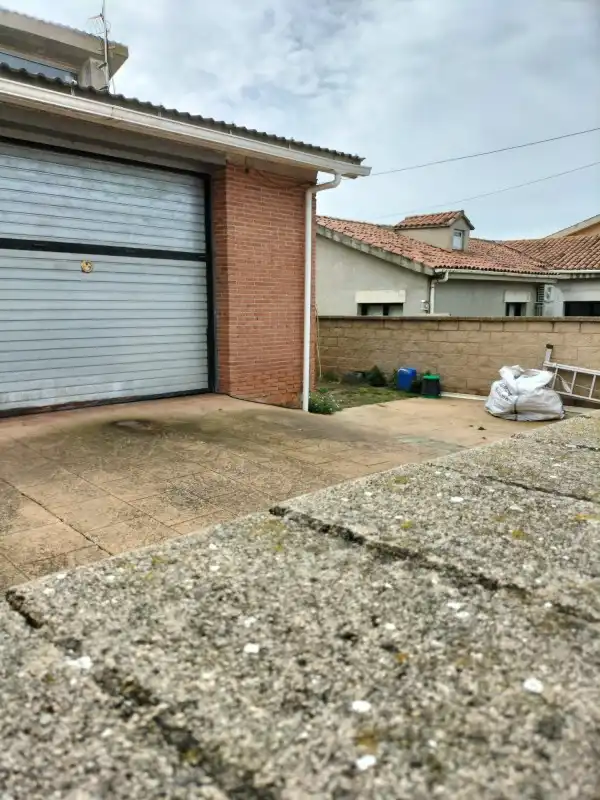 Aparcament de Casa o xalet en venda en La Torre de Claramunt