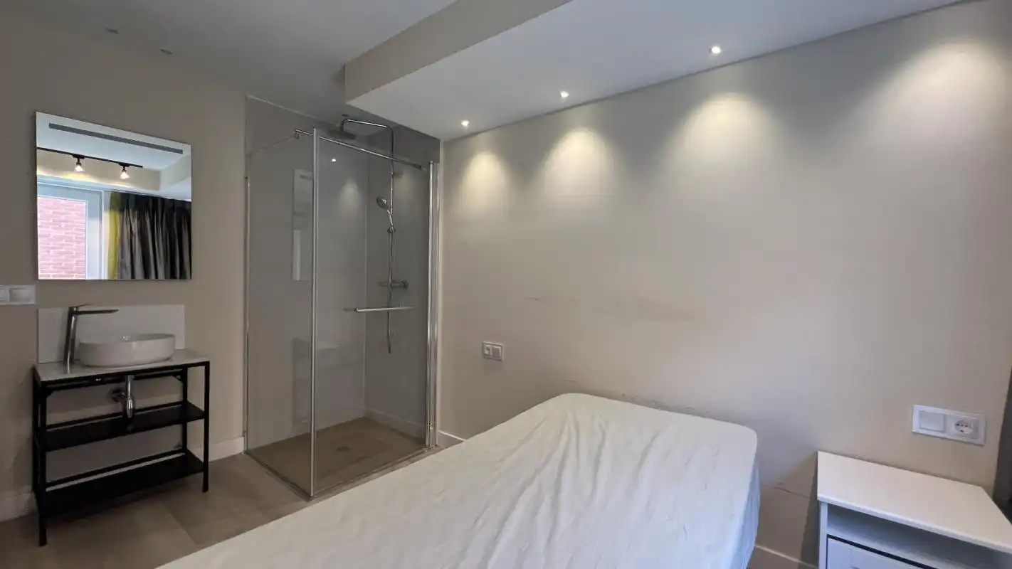 Baño de Piso de alquiler en Madrid con Aire acondicionado, Calefacción y Terraza