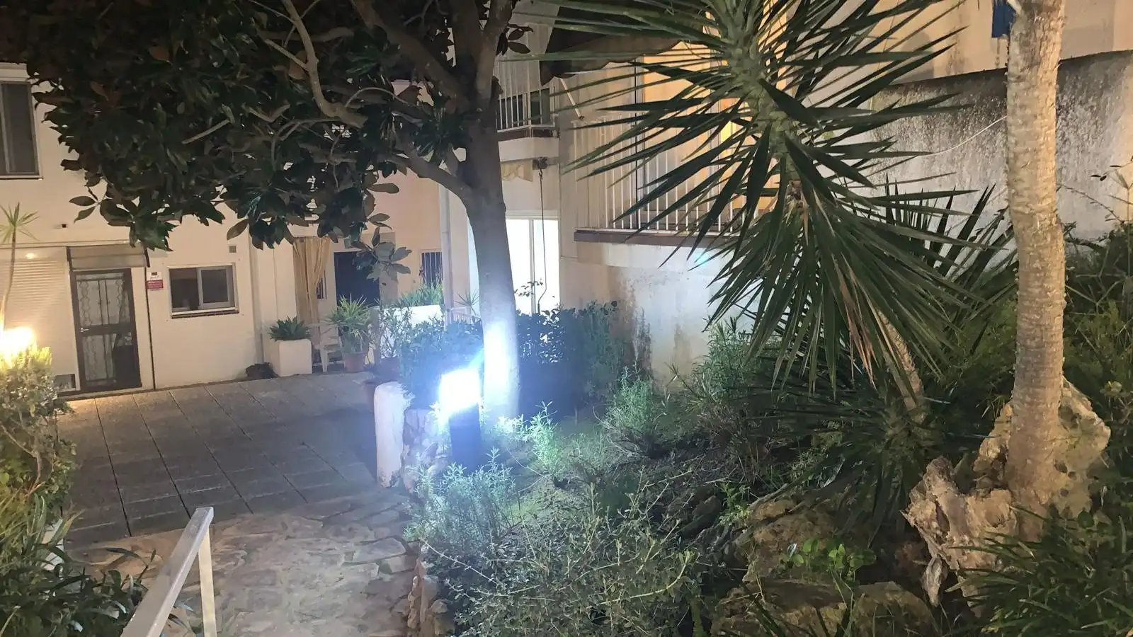 Garten von Einfamilien-Reihenhaus zum Verkauf in Cunit mit Klimaanlage, Heizung und Privatgarten