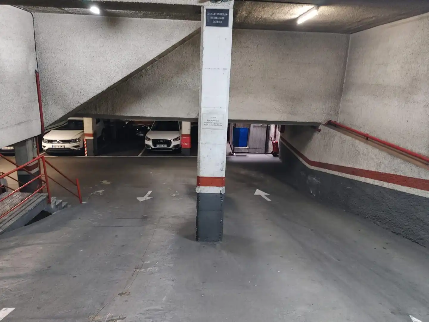 Einzelparkplatz zum Verkauf in Calle Violant D Hongria, imagen 4