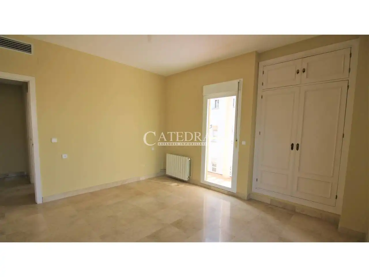 Habitación de Dúplex en venta en Sevilla con Aire acondicionado, Calefacción y Terraza