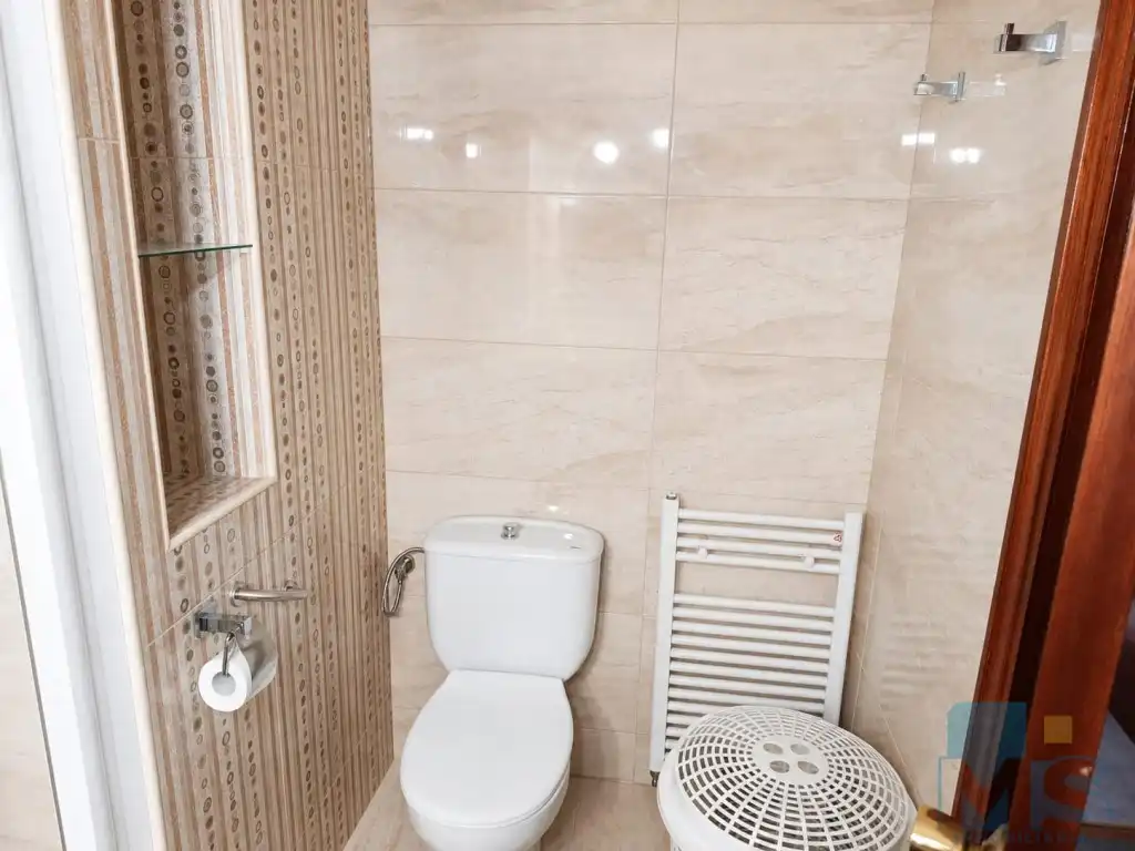 Baño de Piso en venta en Errenteria con Amueblado y Balcón