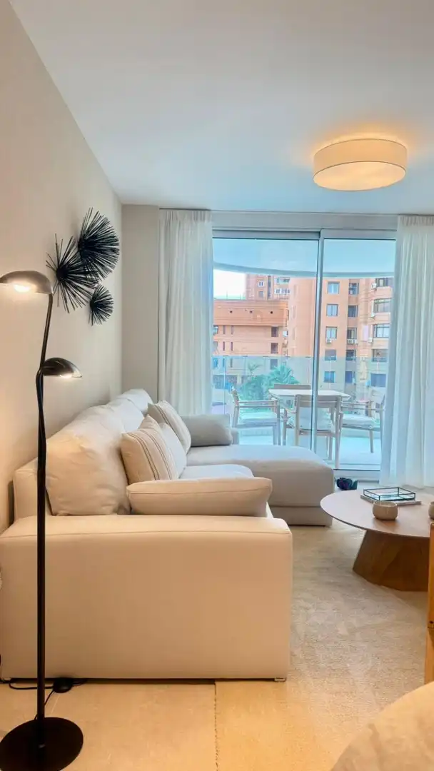 Apartamento con piscina en venta en Martínez Catena, imagen 18