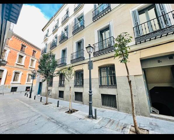 Local comercial en Venta en Universidad - Malasaña