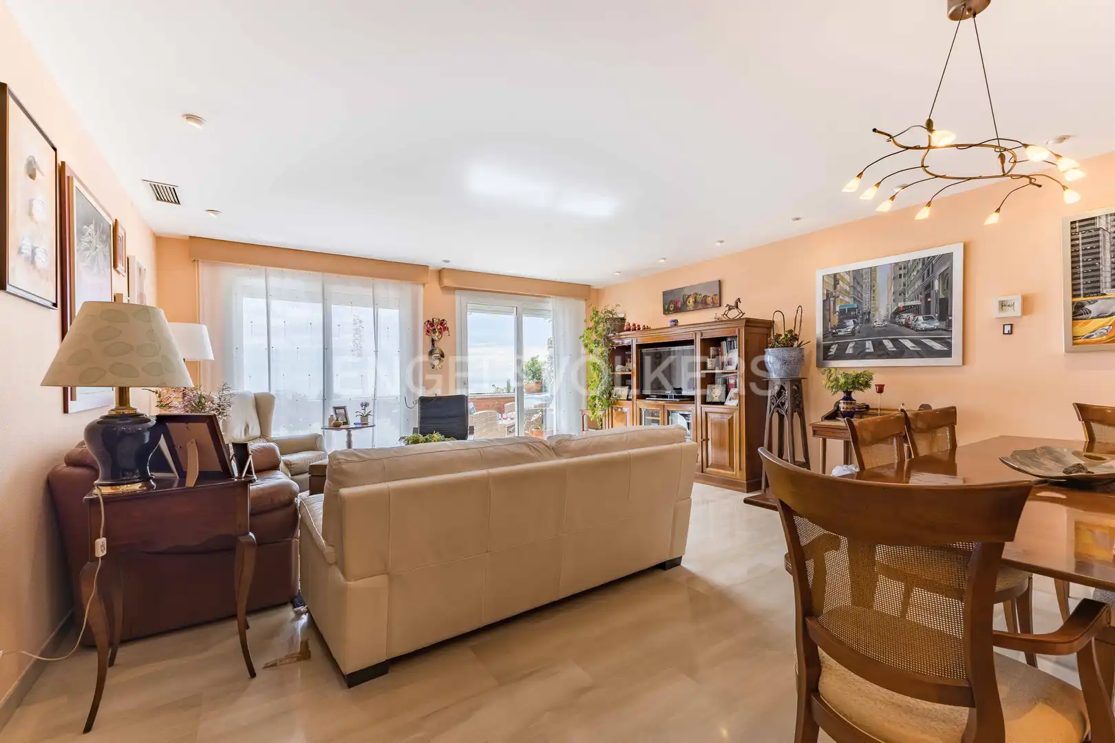 Wohnzimmer von Maisonette zum Verkauf in Sitges mit Klimaanlage, Heizung und Terrasse