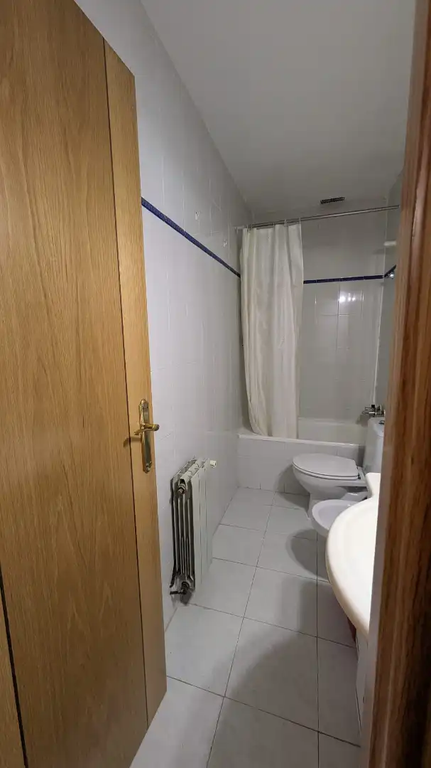 Baño de Piso en venta en Madrid con Calefacción y Terraza