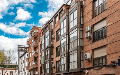 Vista exterior de Dúplex en venda en  Madrid Capital amb Aire condicionat, Calefacció i Terrassa