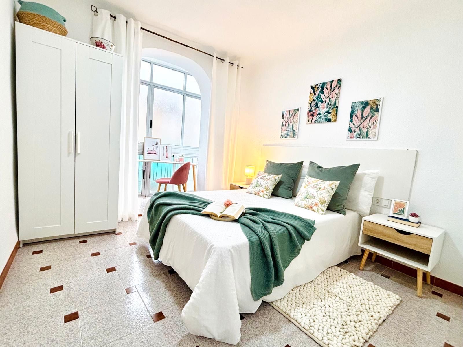 Bedroom of Flat to rent in Alicante / Alacant  with Furnished, Oven and Washing machine