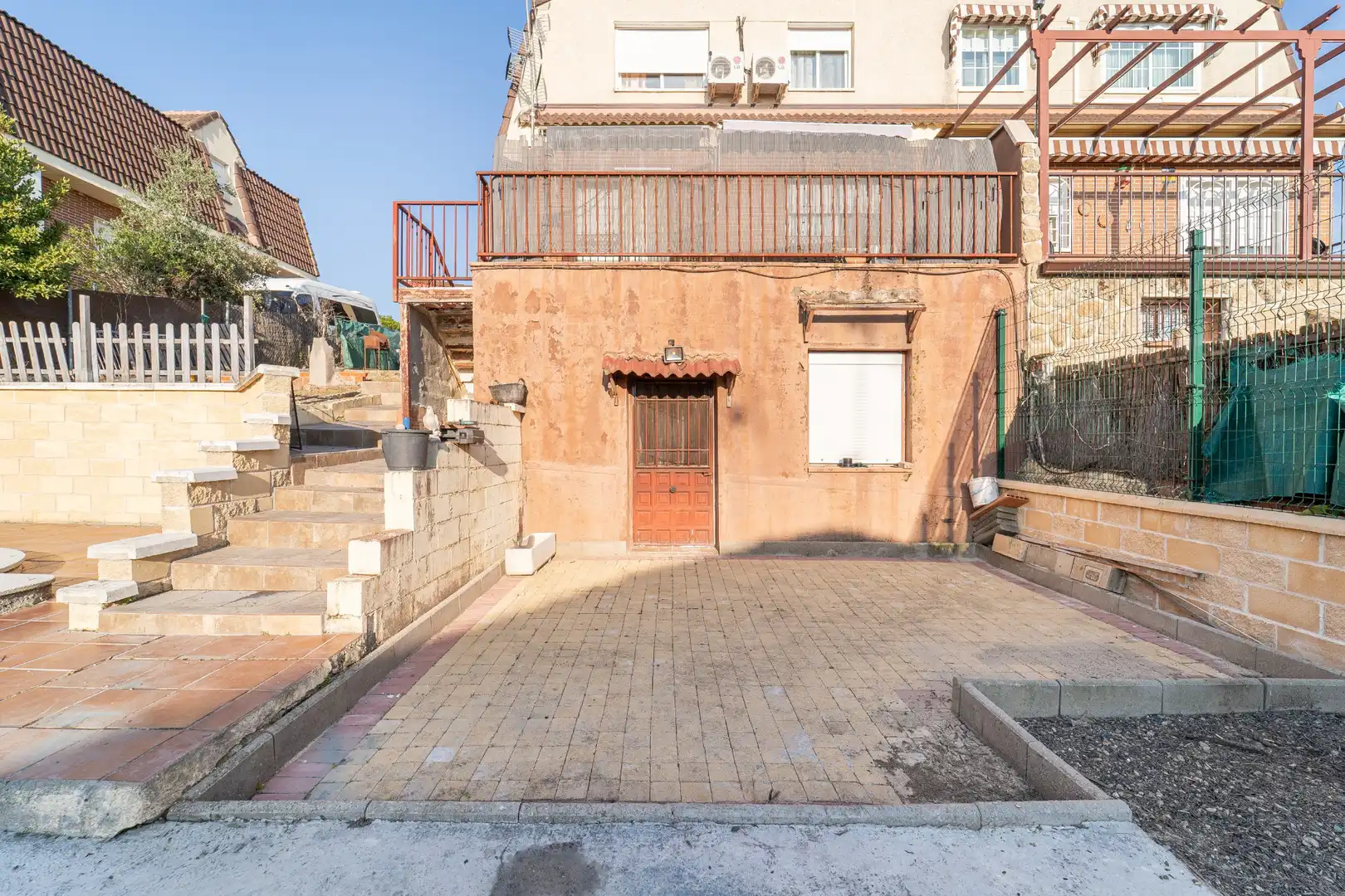 Exterior view of Detached homes for sale in Villanueva de Perales  with Heating, Private garden and Terrace