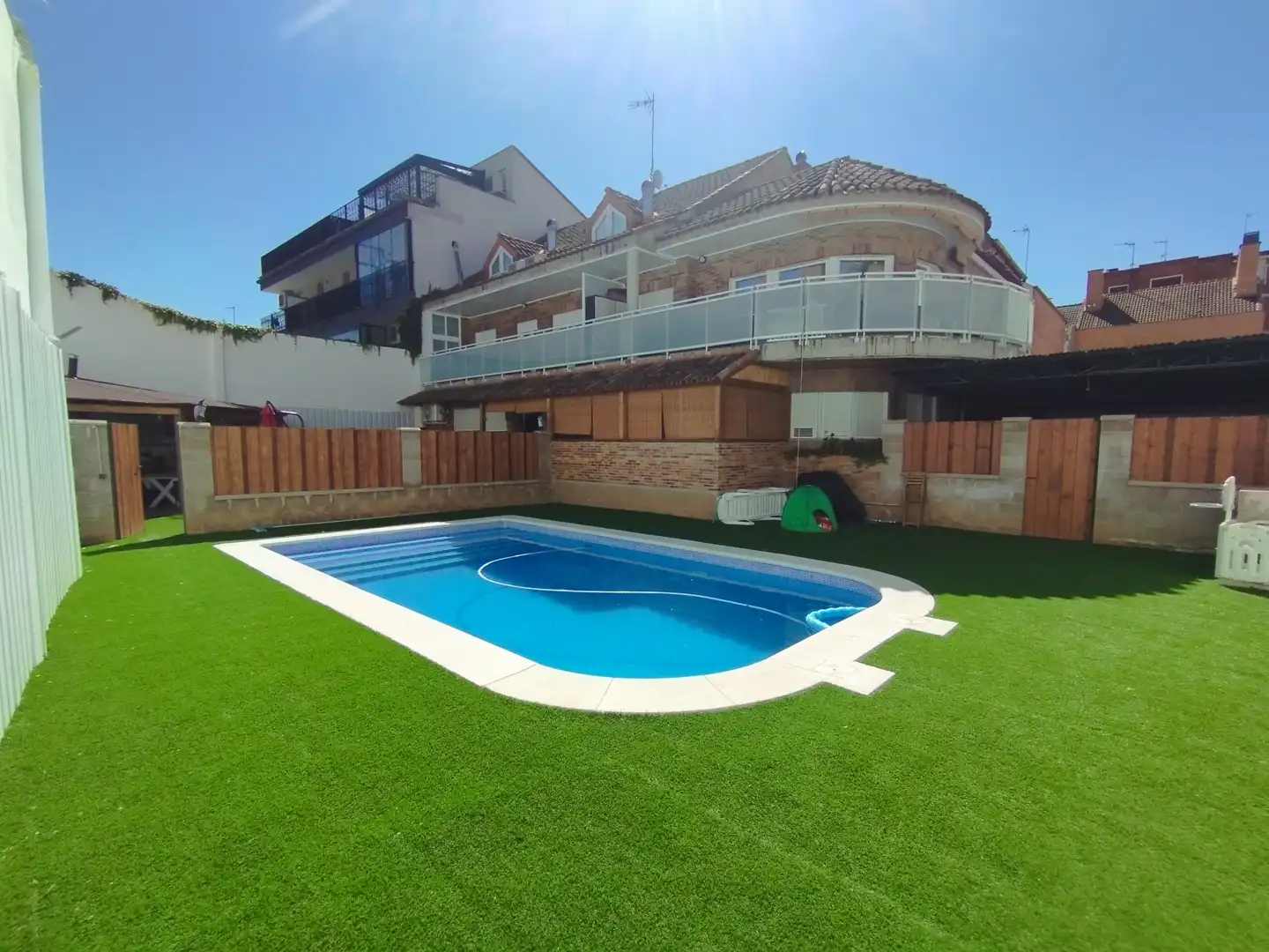 Swimming pool of Duplexes for sale in Las Fuentes