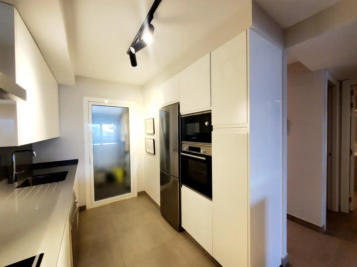 Cuina de Apartament en venda en Fuengirola amb Aire condicionat, Calefacció i Terrassa