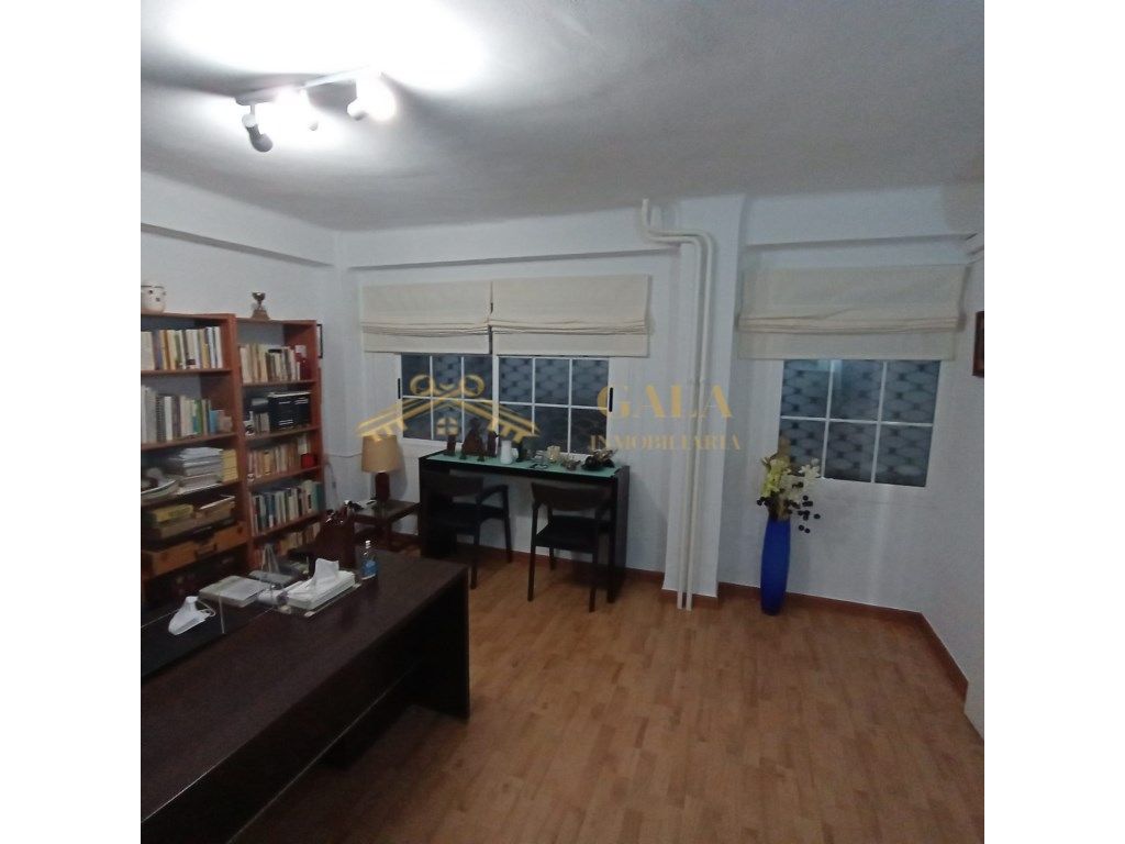 Oficina en venda a Centro