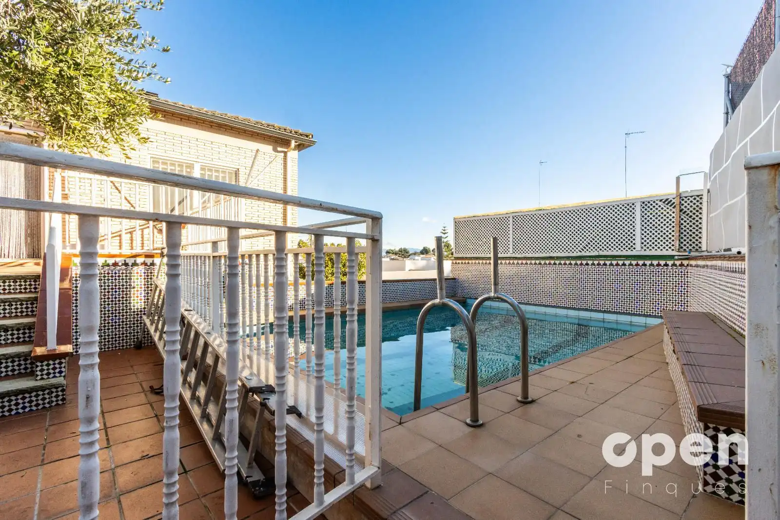 Piscina de Casa o chalet en venta en Terrassa con Aire acondicionado, Calefacción y Terraza