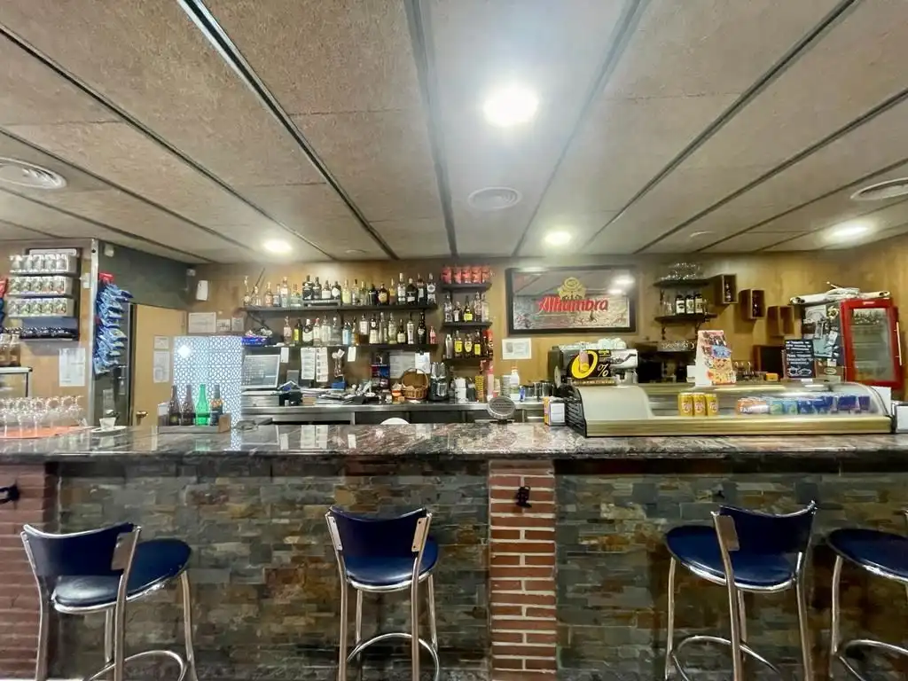 Business premises for transfer in Joan Prim, imagen 5
