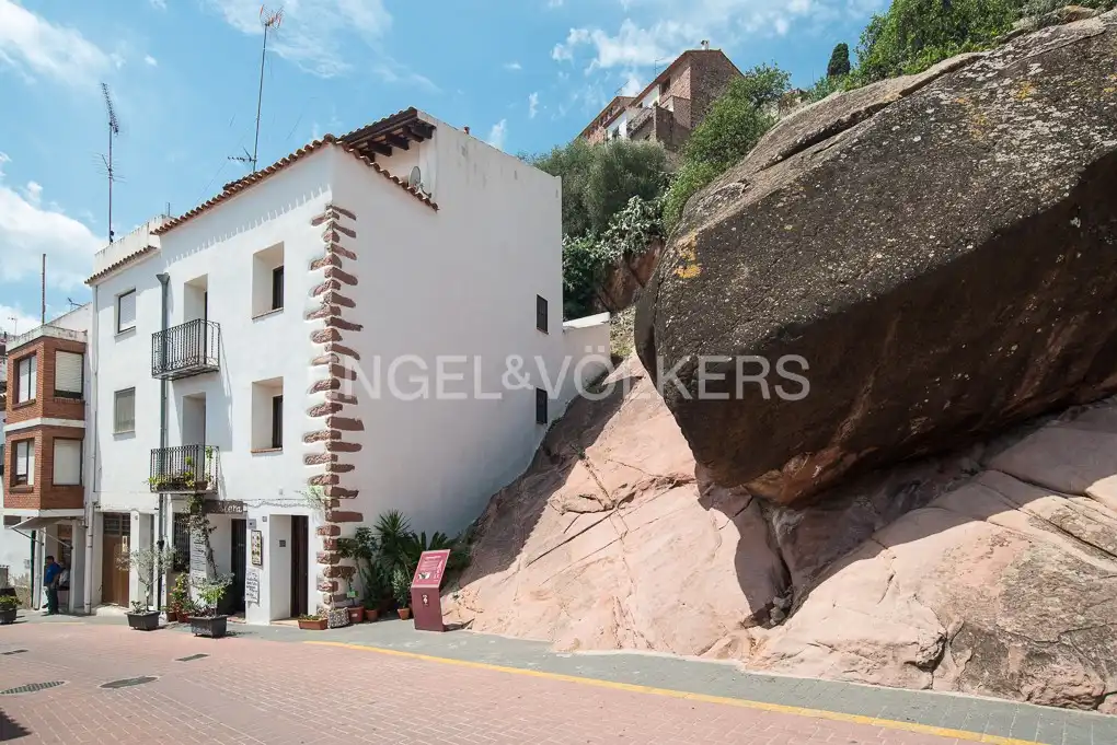 Casa adosada en venta en Vilafamés, Castellón