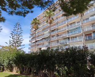 Vista exterior de Pis en venda en Cambrils amb Jardí privat, Terrassa i Moblat