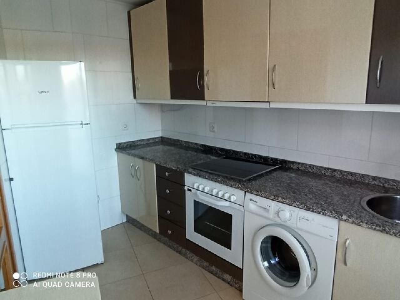 Cuina de Apartament en venda en San Cibrao das Viñas amb Calefacció, Parquet i Traster