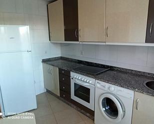 Cuina de Apartament en venda en San Cibrao das Viñas amb Calefacció, Parquet i Traster