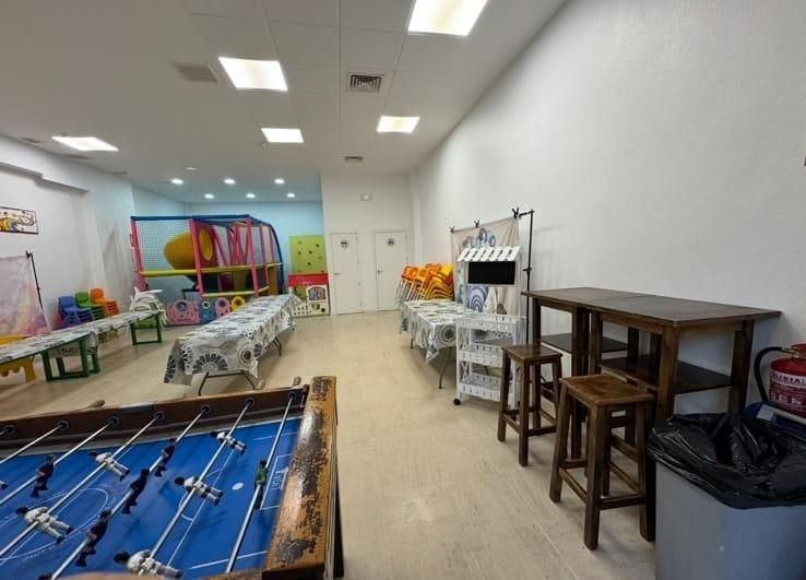 Premises for sale in  Sevilla Capital  with Air Conditioner