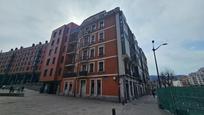 Vista exterior de Pis en venda en Bilbao  amb Calefacció i Balcó