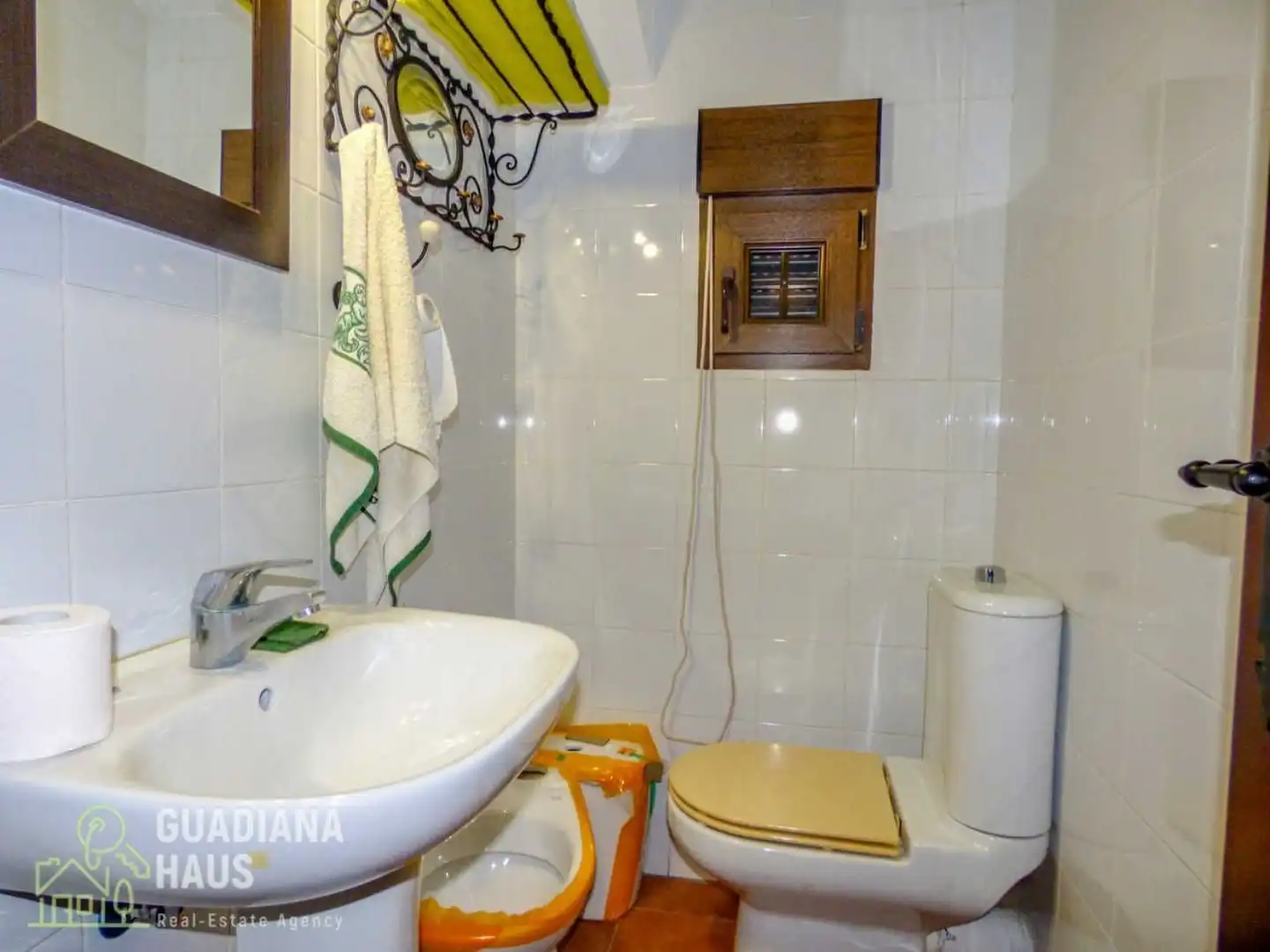 Bathroom of Country homes for sale in San Silvestre de Guzmán  with Private garden and Terrace