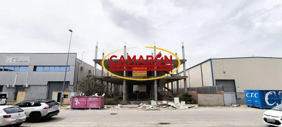 Industrial building for sale in Calle de la Tecnología
