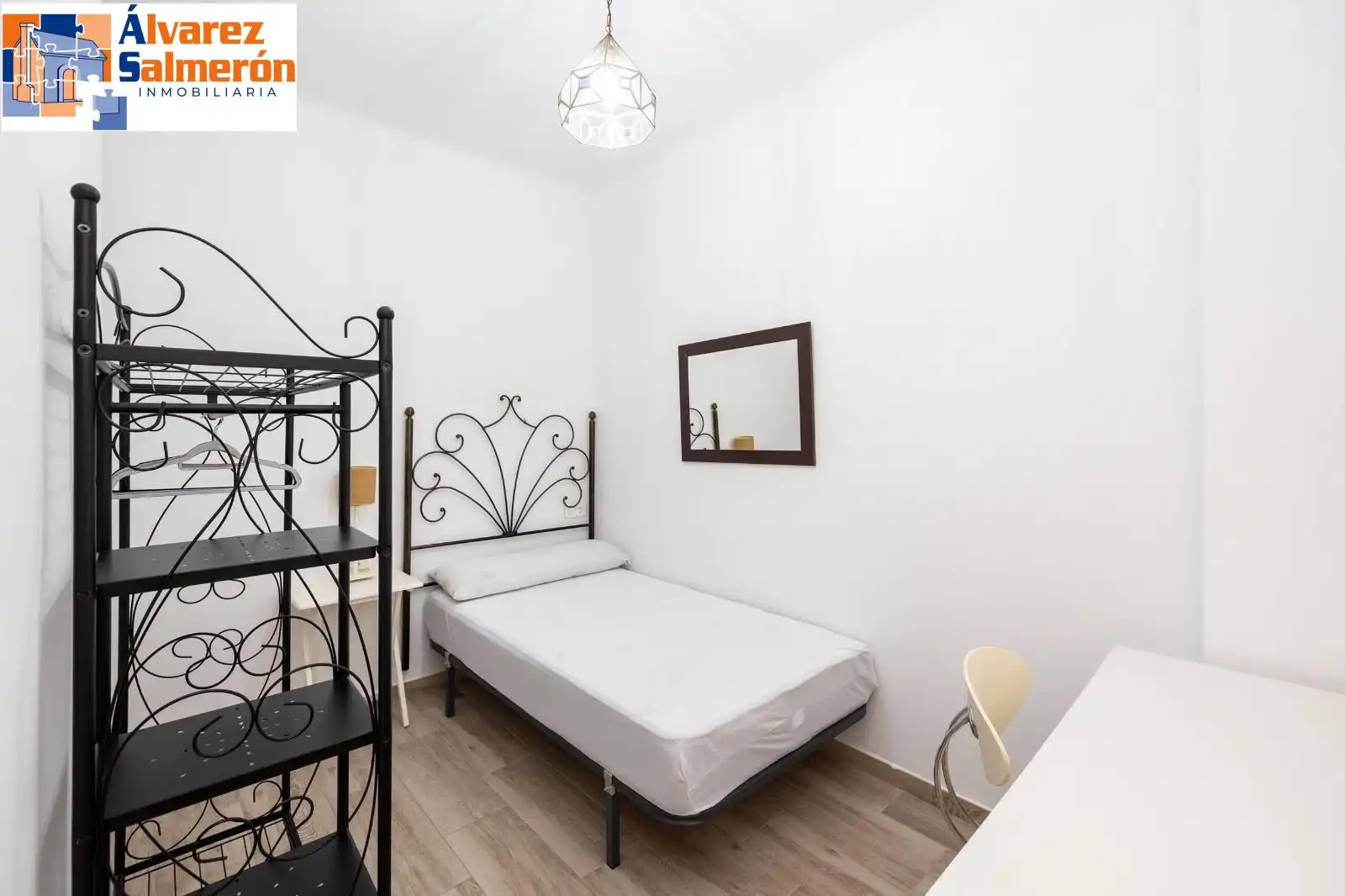 Habitación de Piso en venta en Granada