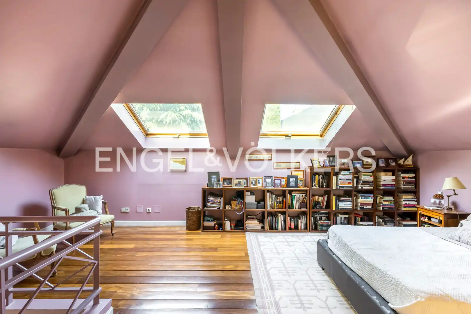 Sala de estar de Casa o chalet en venta en Madrid con Aire acondicionado, Calefacción y Jardín privado