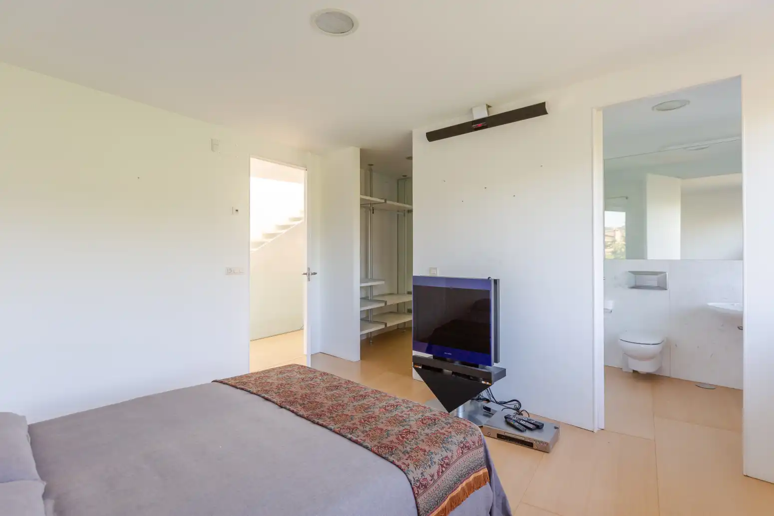 Schlafzimmer von Haus oder Chalet zur Miete in Valle de Egüés / Eguesibar mit Klimaanlage, Heizung und Privatgarten