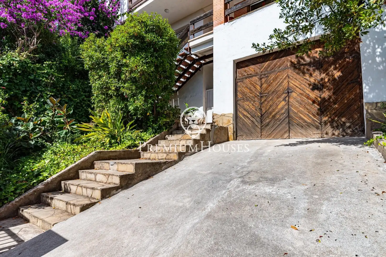 Exterior view of Houses for sale in Castelldefels  with Heating, Private garden and Terrace