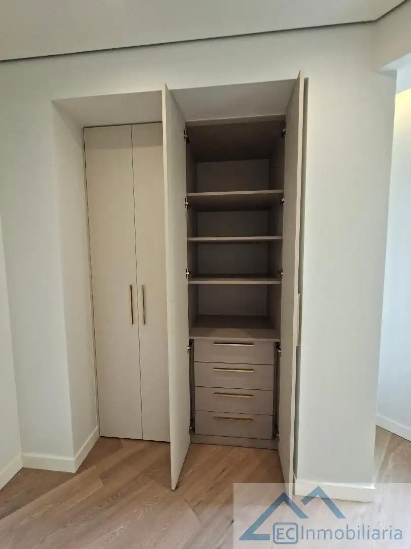 Habitación de Piso en venta en Santander con Calefacción y Trastero