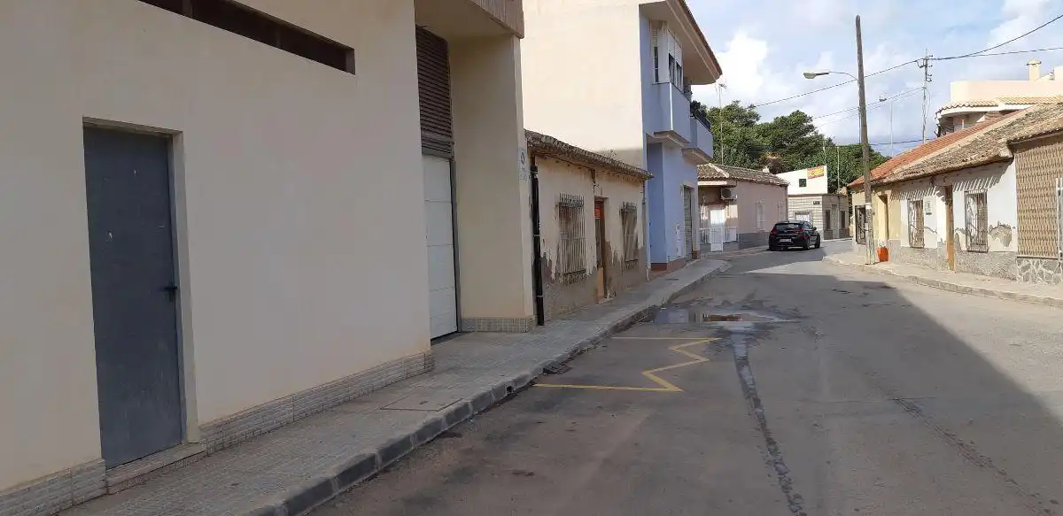 Local comercial de lloguer a ISAAC PERAL