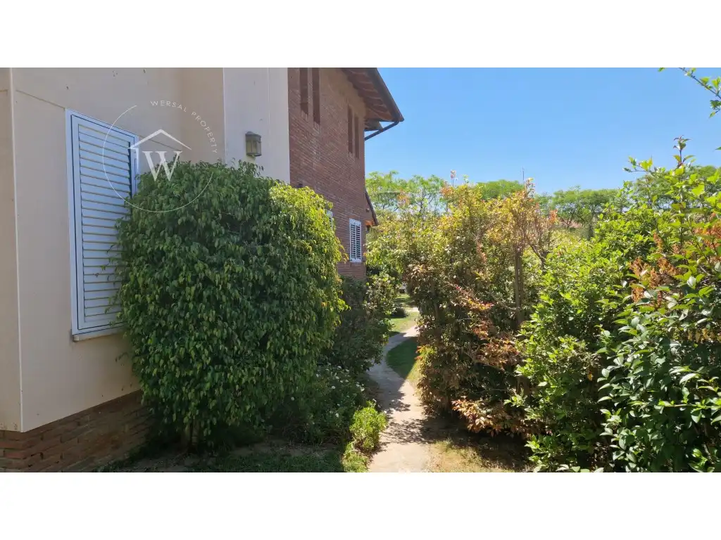 Jardí de Casa o xalet en venda en Cambrils amb Aire condicionat, Moblat i Balcó