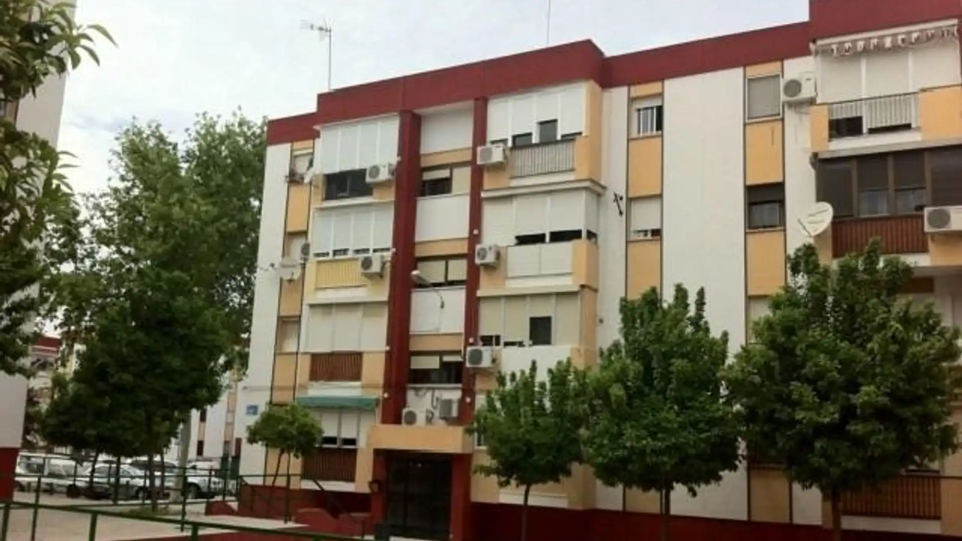 Vista exterior de Piso en venta en  Huelva Capital con Terraza