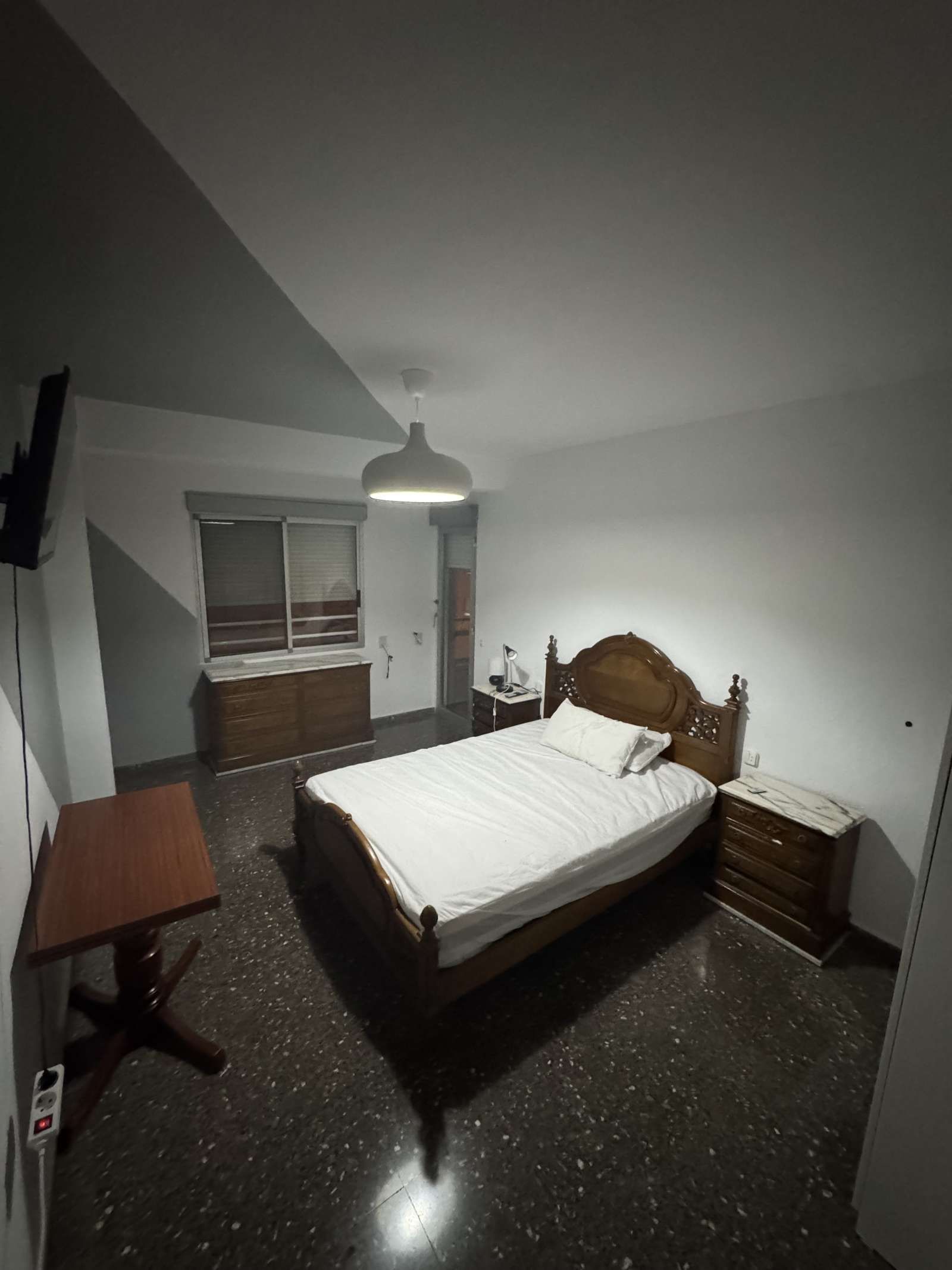 Bedroom of Flat to share in  Valencia Capital  with Air Conditioner, Heating and Terrace