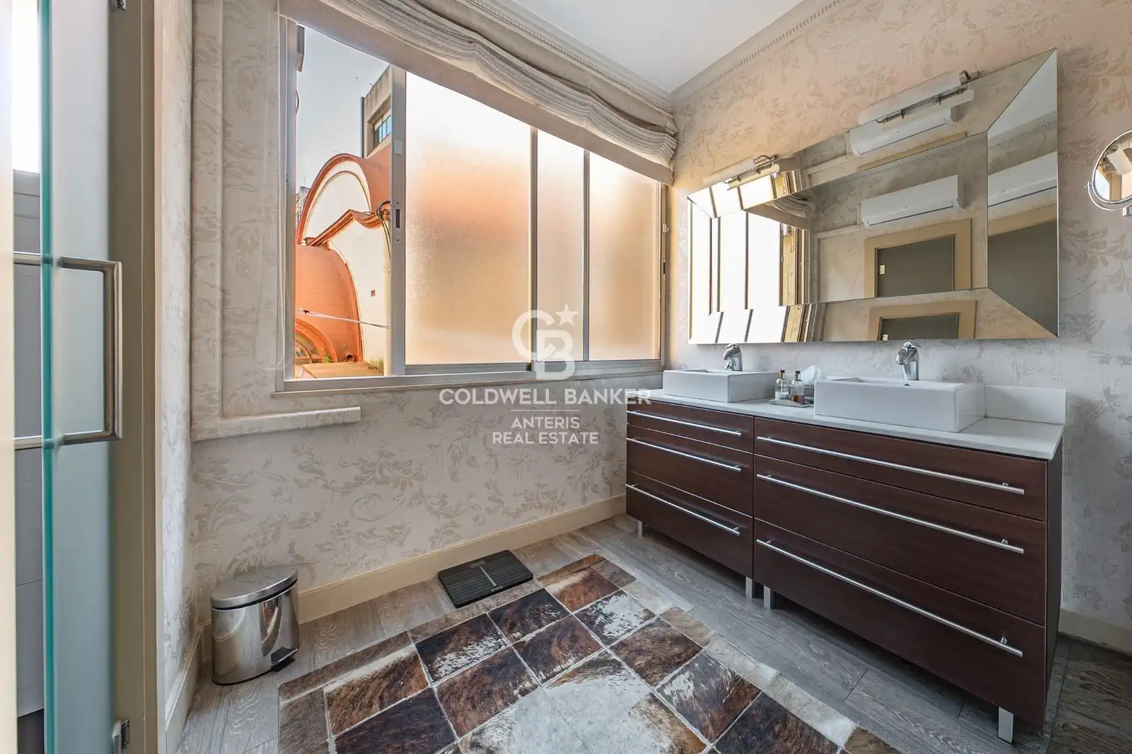 Piso con terraza en venta en Carrer d'Enric Granados, imagen 13