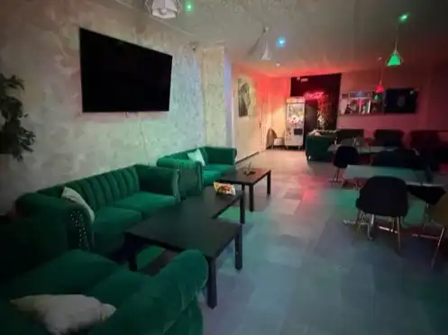Local comercial en traspàs a Joaquim ruyra 3, imagen 2