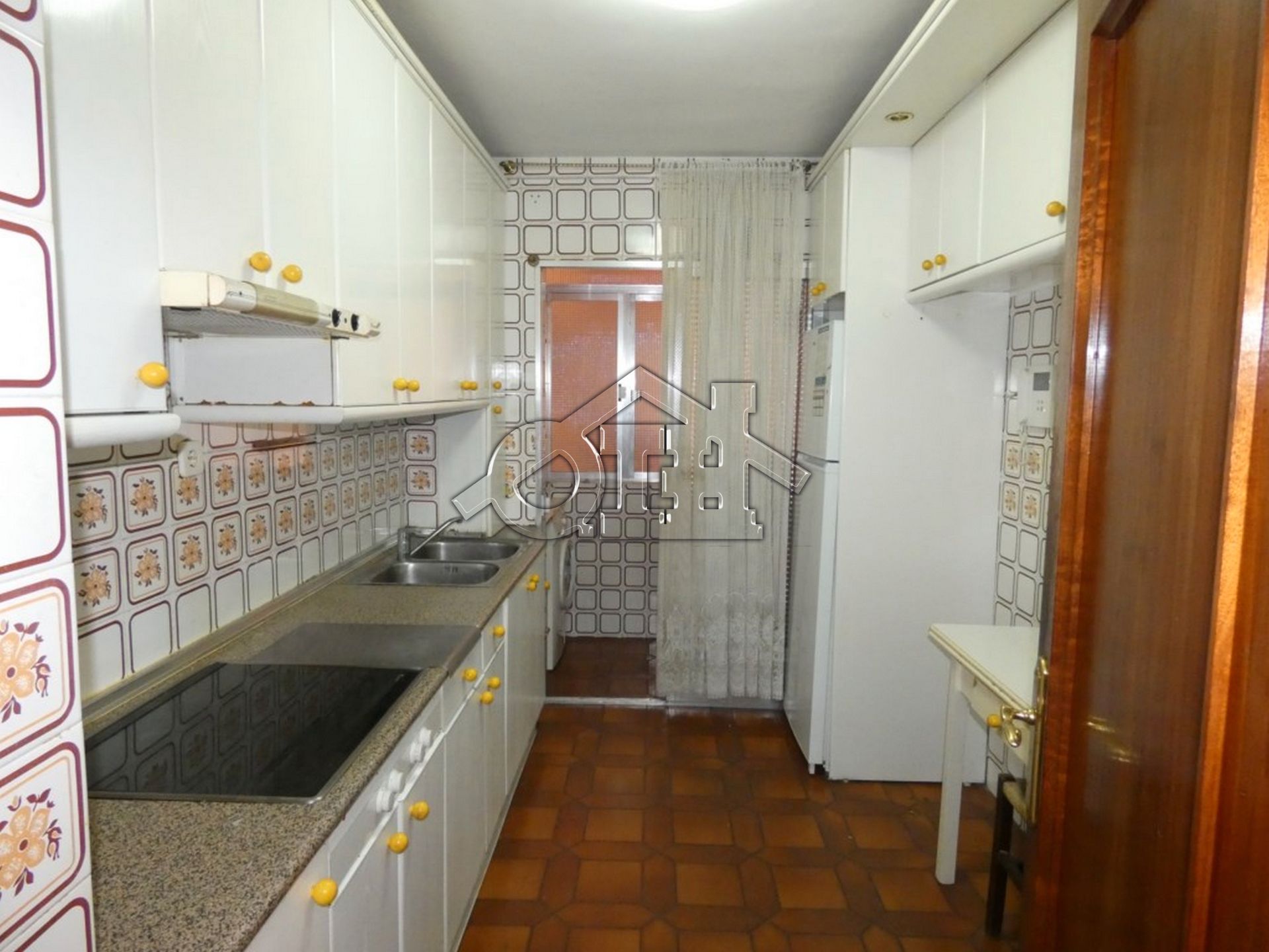 Cuina de Pis en venda en Alcalá de Henares amb Calefacció, Parquet i Terrassa