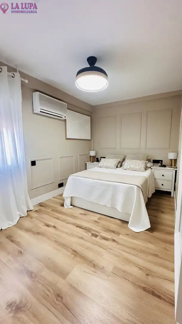 Bedroom of Flat for sale in Madrid  with Air Conditioner, Heating and Private garden