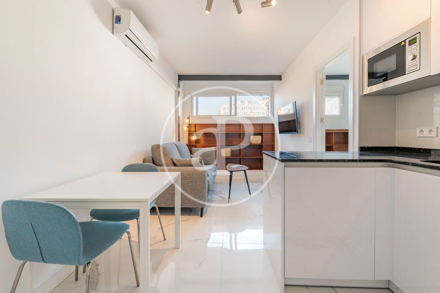 Exterior view of Flat to rent in  Madrid Capital  with Heating and Furnished