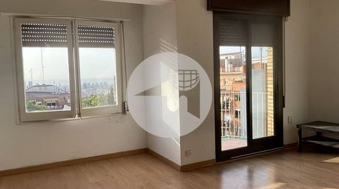 Foto 2 de Piso de alquiler en El Guinardó, Barcelona Capital