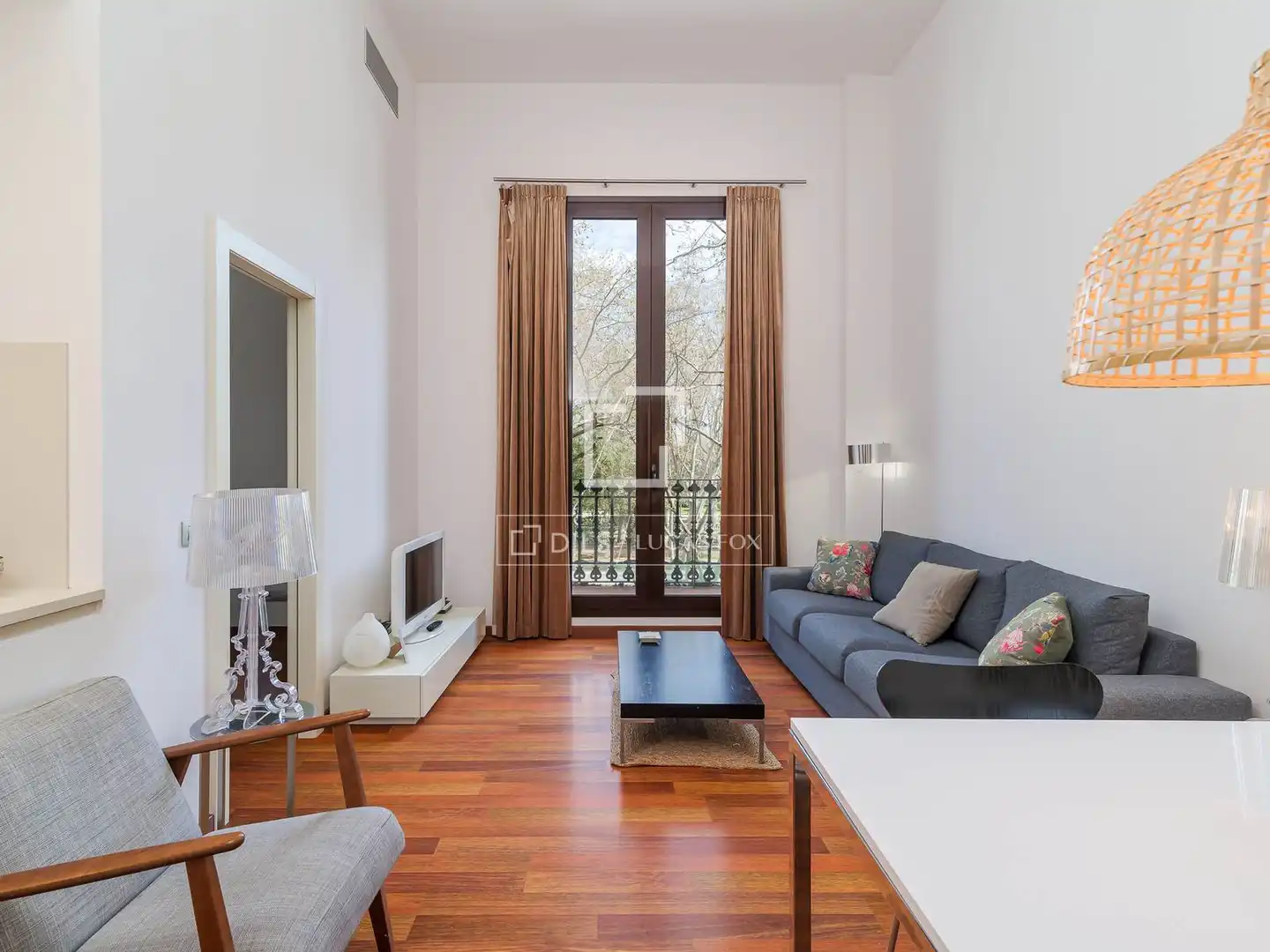 Wohnzimmer von Wohnung zum Verkauf in Barcelona mit Klimaanlage, Heizung und Parkett