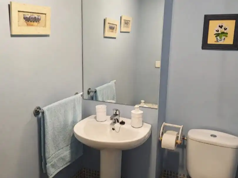 Bathroom of Flat for sale in  Madrid Capital  with Balcony