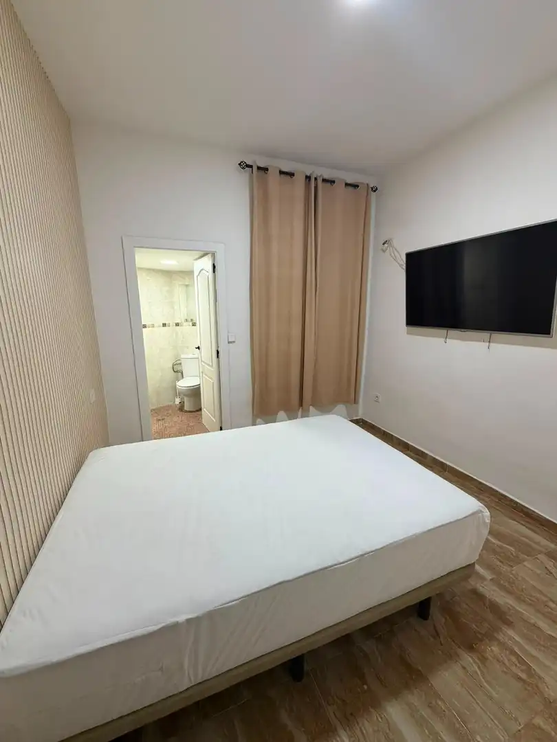 Habitación de Planta baja de alquiler en Alicante / Alacant con Aire acondicionado, Calefacción y Amueblado