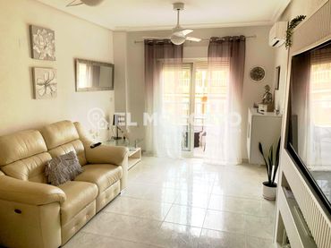 Apartament amb ascensor en venda a Los Montesinos