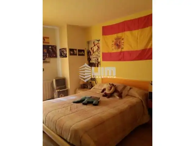 Dormitori de Casa o xalet en venda en Sagunto / Sagunt amb Calefacció, Terrassa i Traster